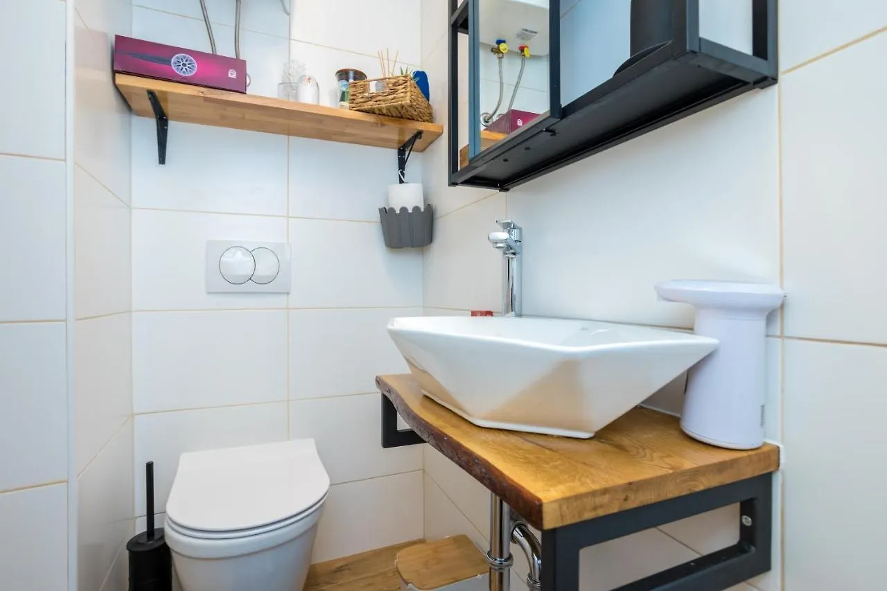 Charming Studio Apartment At House Rustica With Terrace And Nearby Parking Punat