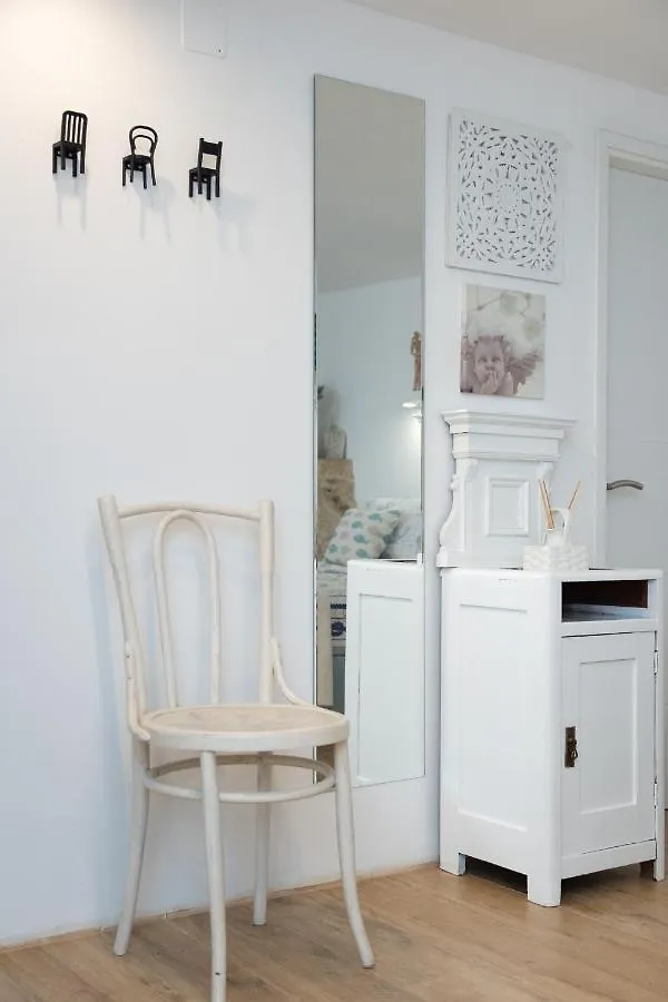 Charming Studio Apartment At House Rustica With Terrace And Nearby Parking Punat