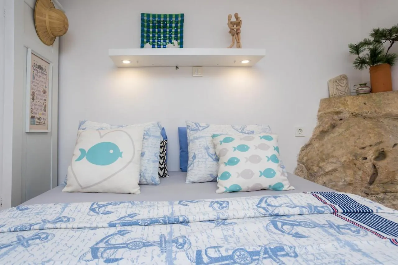 Charming Studio Apartment At House Rustica With Terrace And Nearby Parking Punat Croazia