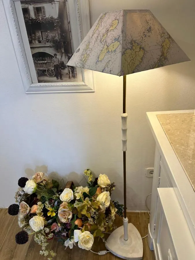 Charming Studio Apartment At House Rustica With Terrace And Nearby Parking Punat Croazia